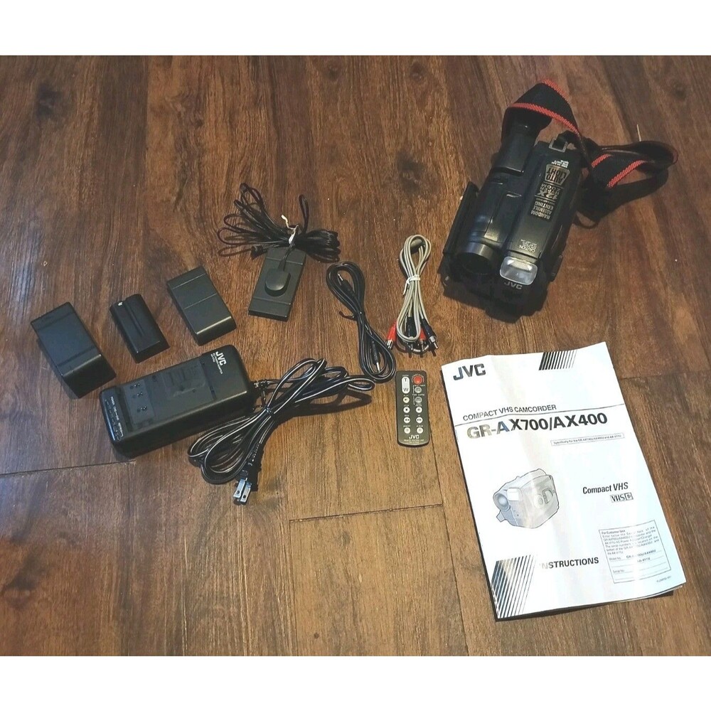 JVC GR-AX700U Camcorder Lot (1995)